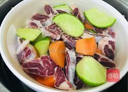 青红萝卜炖牛腱的做法图解4