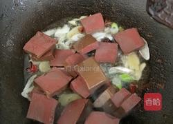 鸭血炖豆腐的做法图解4