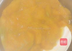 牛奶南瓜汁的做法图解3