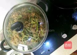 五花肉豆角焖面的做法图解7