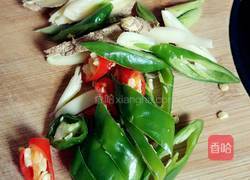 白萝卜煮鱼头的做法图解3