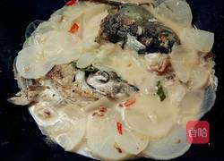 白萝卜煮鱼头的做法图解9