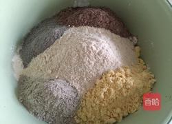 豆浆杂粮发面饼的做法图解3