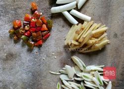 清炖鱼汤的做法图解2