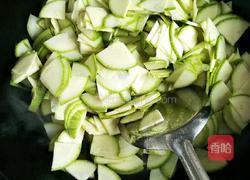 清炒西葫芦的做法图解5
