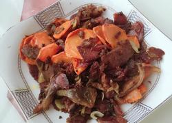 牛肉炒胡萝卜