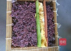 紫米寿司的做法图解4