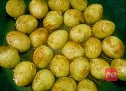 鹌鹑蛋焖鸡爪的做法图解6