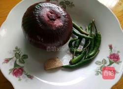 凉拌洋葱的做法图解1