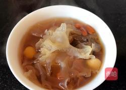 红枣莲子银耳汤的做法图解13