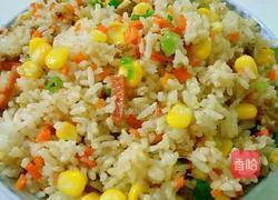 胡萝卜玉米炒饭的做法图解7