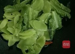 蒜蓉炒莴笋的做法图解2