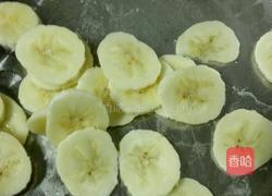 香蕉煎饼的做法图解1