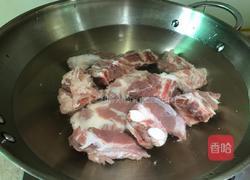 茶树菇炖排骨的做法图解2