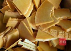 炒南瓜（蟹黄南瓜的做法图解1