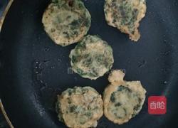 香煎菠菜饼的做法图解7