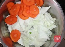 家常白菜炖粉条的做法图解2