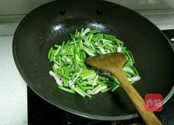 蒜苔炒肉的做法图解4