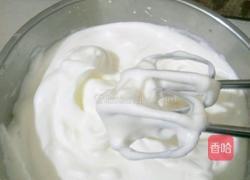 戚风蛋糕的做法图解4