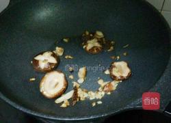 香菇炖豆腐的做法图解4