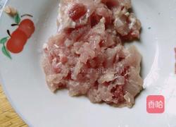 木耳炒瘦肉的做法图解1