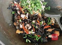 木耳炒瘦肉的做法图解11