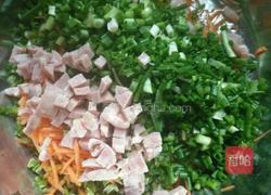 瘦肉紫菜丸子的做法图解1