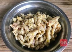 白菜梗子芹菜炒肉丝的做法图解12