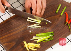 清蒸龙利鱼片的做法图解2