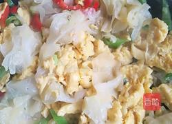 鲜银耳炒鸡蛋的做法图解4