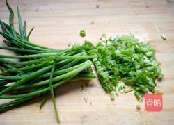 小葱跑蛋的做法图解1