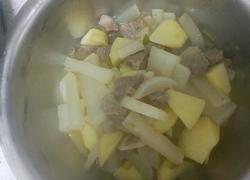 牛肉炖萝卜土豆