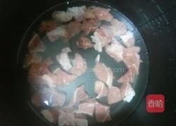 牛肉炖萝卜土豆的做法图解2