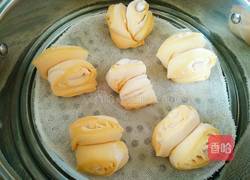 奶香南瓜花卷的做法图解14