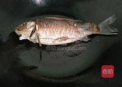 鲫鱼豆腐汤的做法图解3