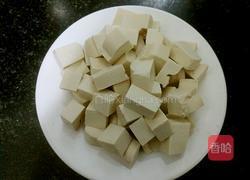 虾仁豆腐的做法图解2