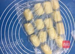蛋黄酥的做法图解10