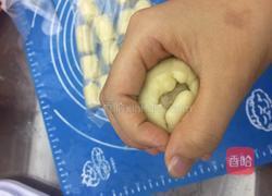 蛋黄酥的做法图解13