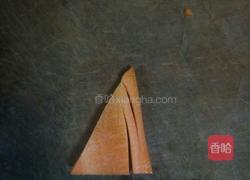 胡萝卜雕蝴蝶的做法图解3