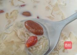银耳花生牛奶汤的做法图解3