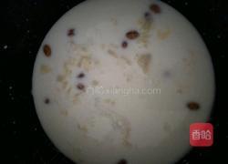 银耳花生牛奶汤的做法图解1
