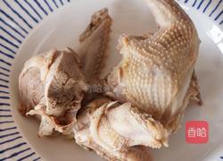 花旗参石斛花胶汤的做法图解2