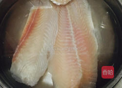 麻辣水煮鱼(龙利鱼)的做法图解1