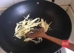 雪菜肉丝汤年糕的做法图解4