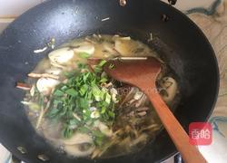 雪菜肉丝汤年糕的做法图解13