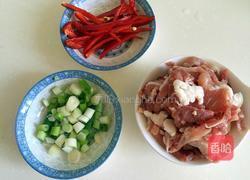 猪耳朵豆角丝炒肉的做法图解4