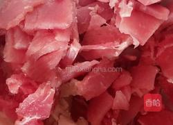 猪肉炒黄豆芽的做法图解2