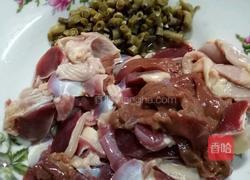 酸豆角炒鸡杂的做法图解4