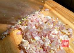 酸辣馄饨的做法图解1