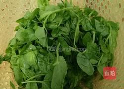 豌豆荚鸡蛋汤的做法图解1